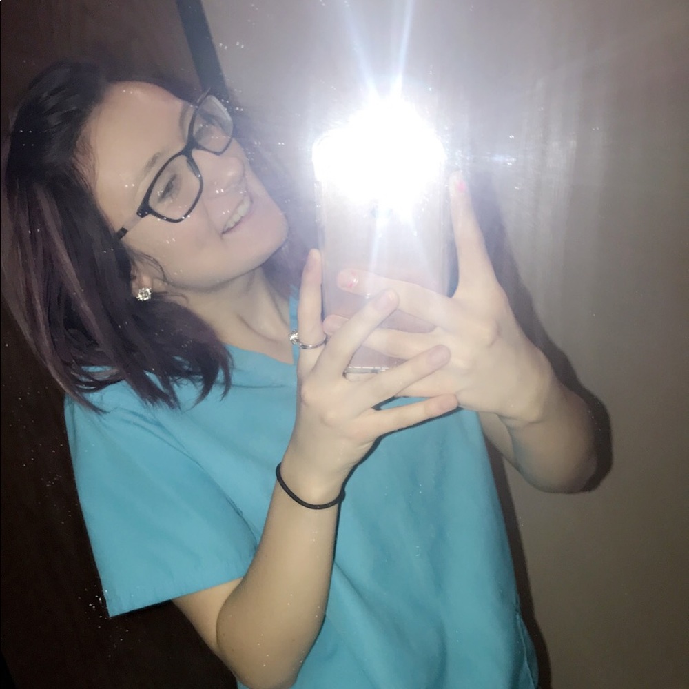 Meet your Posher, Shawna